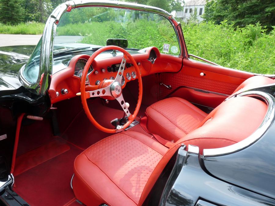  Chevrolet Corvette Roadster 1957 года  (фото 22 из 25)